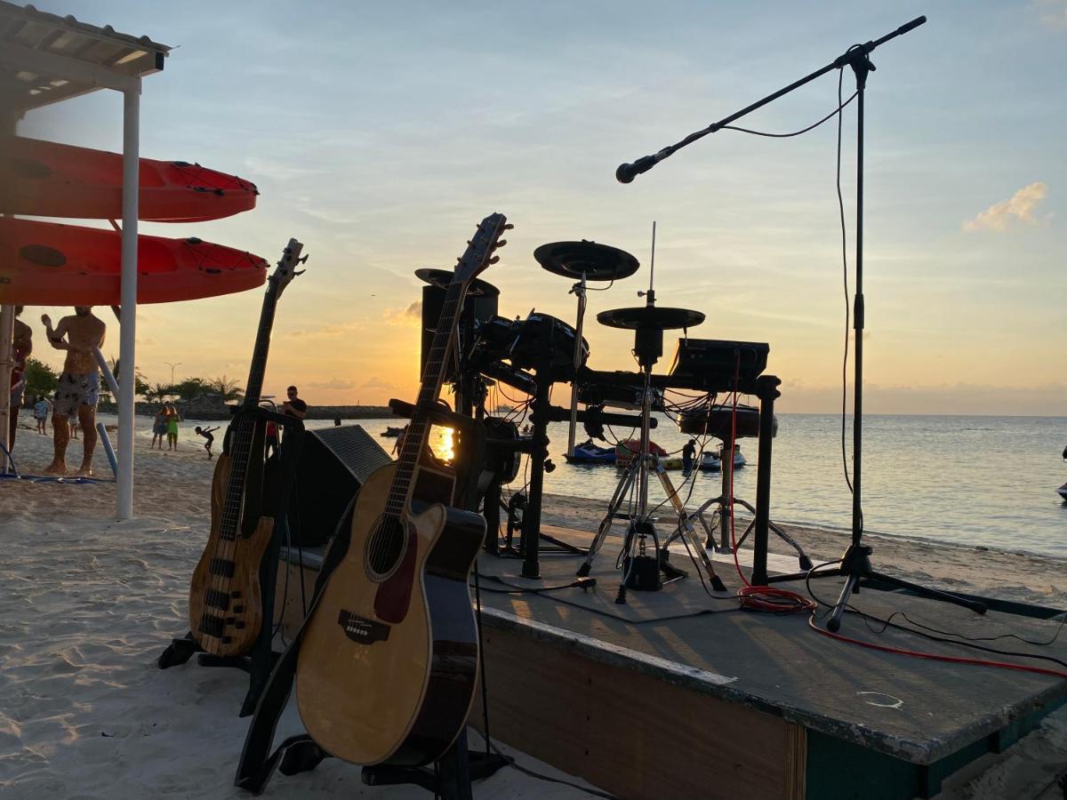 Lagoona Sunset Maafushi Exterior photo
